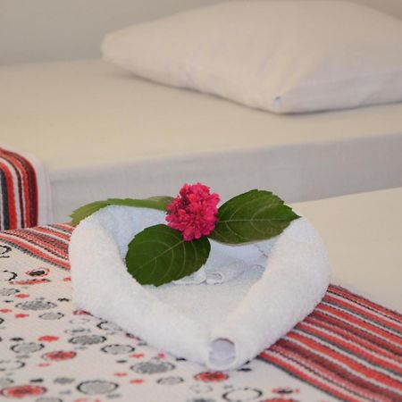 Dilek Hotel Menderes Exteriör bild