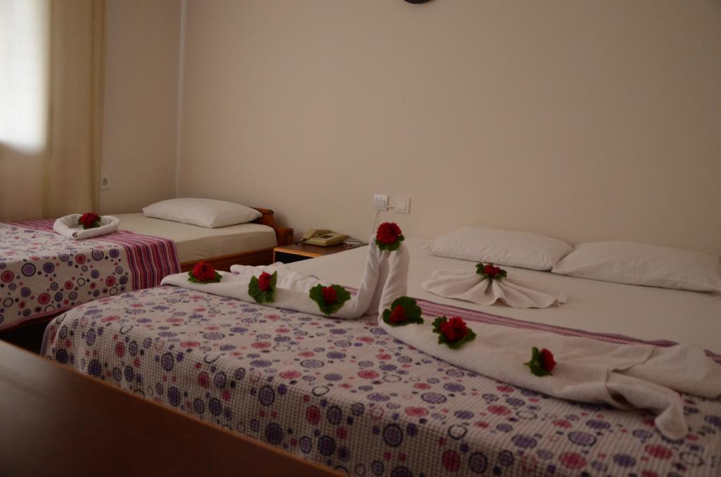 Dilek Hotel Menderes Exteriör bild