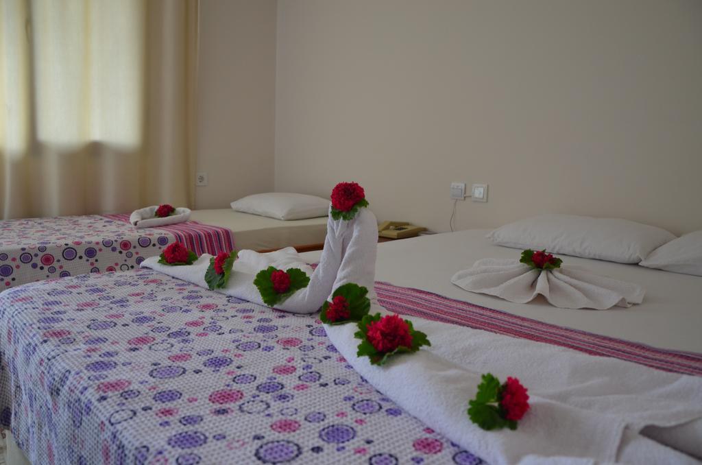 Dilek Hotel Menderes Rum bild
